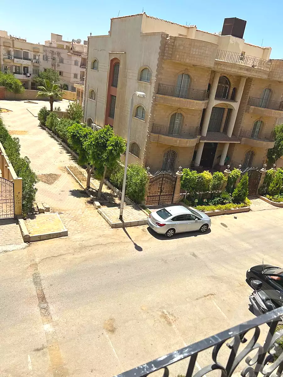 https://aqarmap.com.eg/ar/listing/7316795-for-rent-cairo-new-cairo-el-ahyaa-fourth-neighborhood-street-1