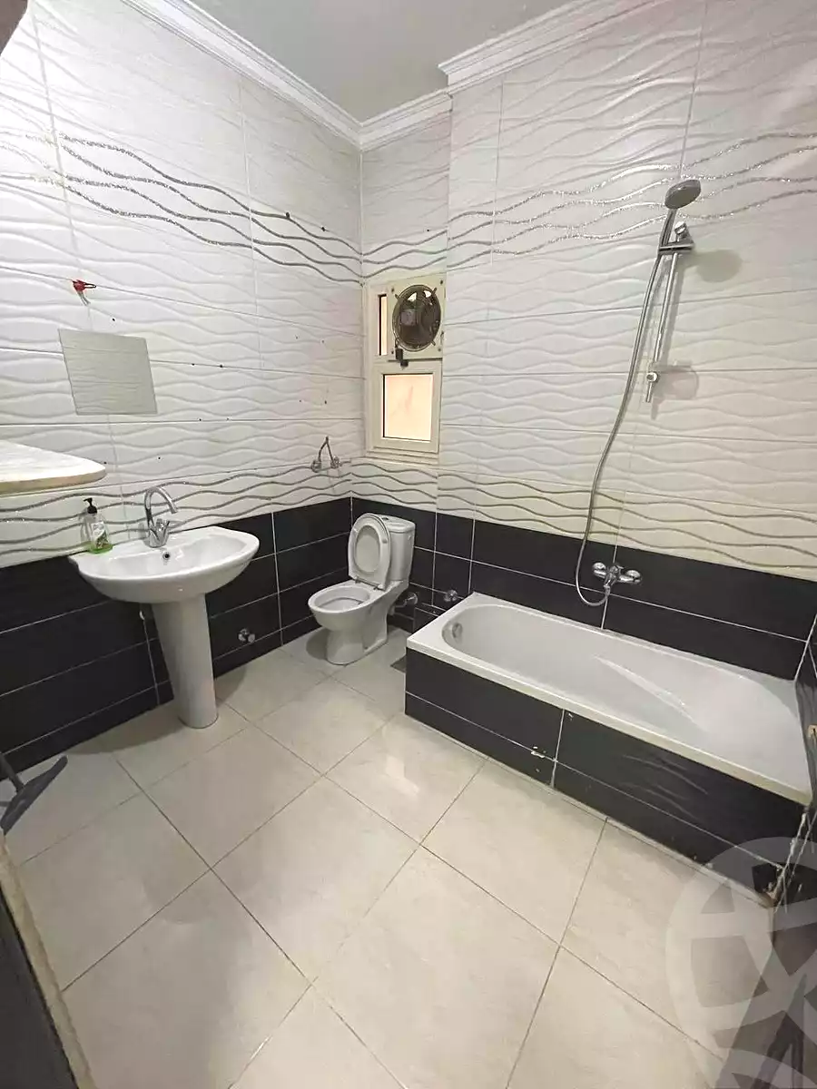 https://aqarmap.com.eg/ar/listing/7316890-for-rent-cairo-new-cairo-ganob-el-akadamiya-south-academy-g-youssef-el-sebae-st