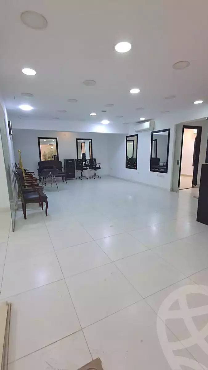 https://aqarmap.com.eg/ar/listing/7317162-for-rent-cairo-el-maadi-zahraa-el-maadi-shr-krfwr-lryysy