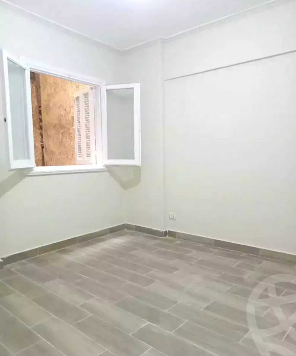 https://aqarmap.com.eg/ar/listing/7317457-for-sale-alexandria-miami-mahmoud-el-isawy-st