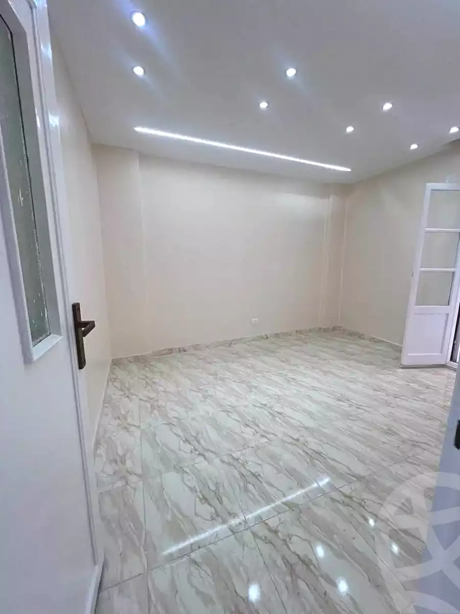 https://aqarmap.com.eg/ar/listing/7317518-for-sale-alexandria-lsywf-el-seyouf-bahri-abd-al-hadi-al-gazar-zayna-st