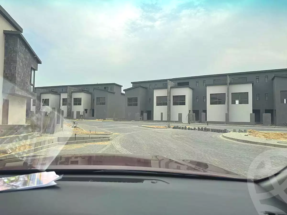 https://aqarmap.com.eg/ar/listing/7317751-for-sale-cairo-new-cairo-compounds-kmbwnd-kryk-twn-il-cazar
