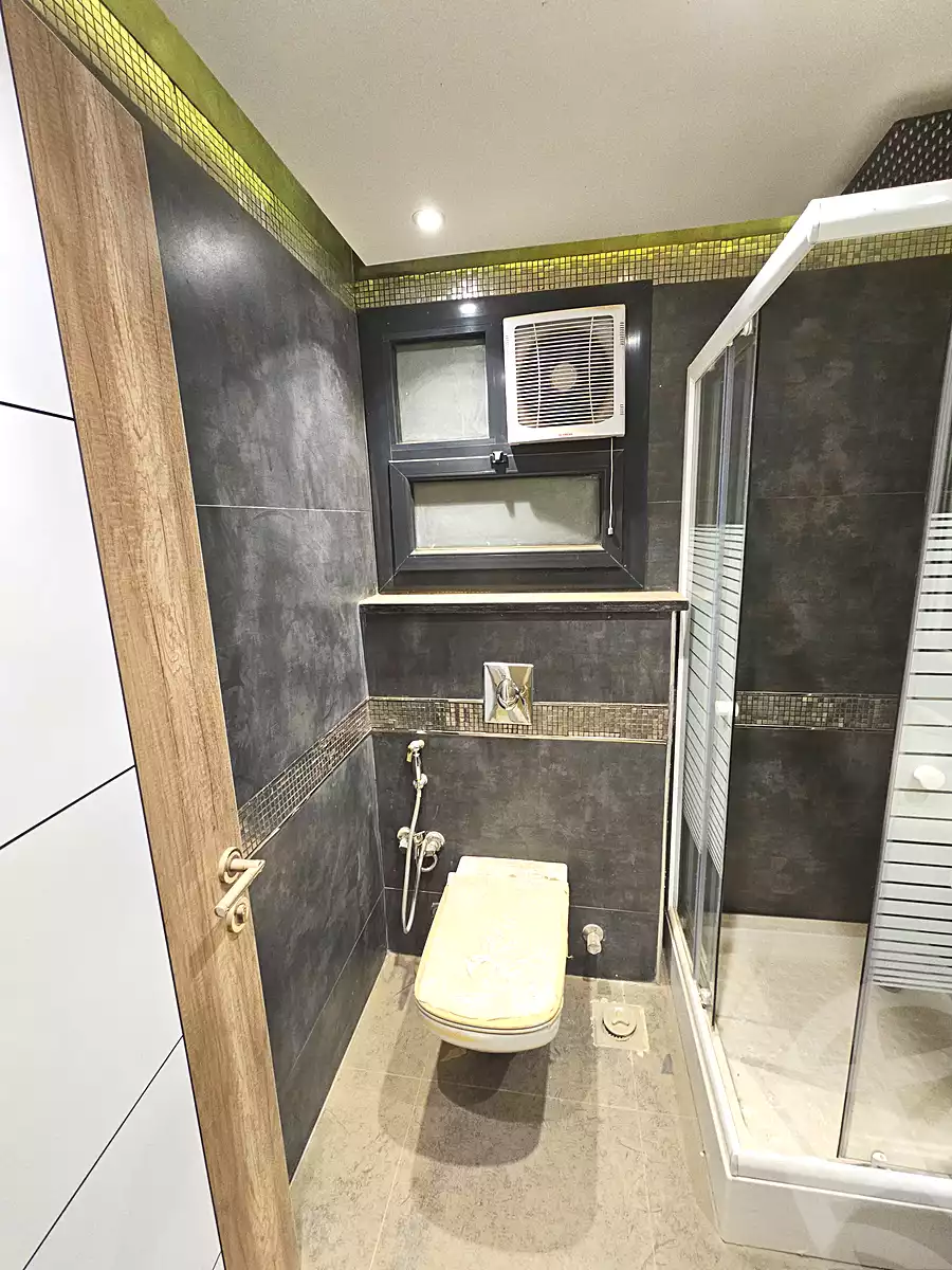 https://aqarmap.com.eg/ar/listing/7317943-for-rent-cairo-new-cairo-compounds-azad