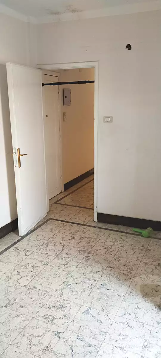 https://aqarmap.com.eg/ar/listing/7318306-for-sale-cairo-shoubra-el-sahel-shobra-st