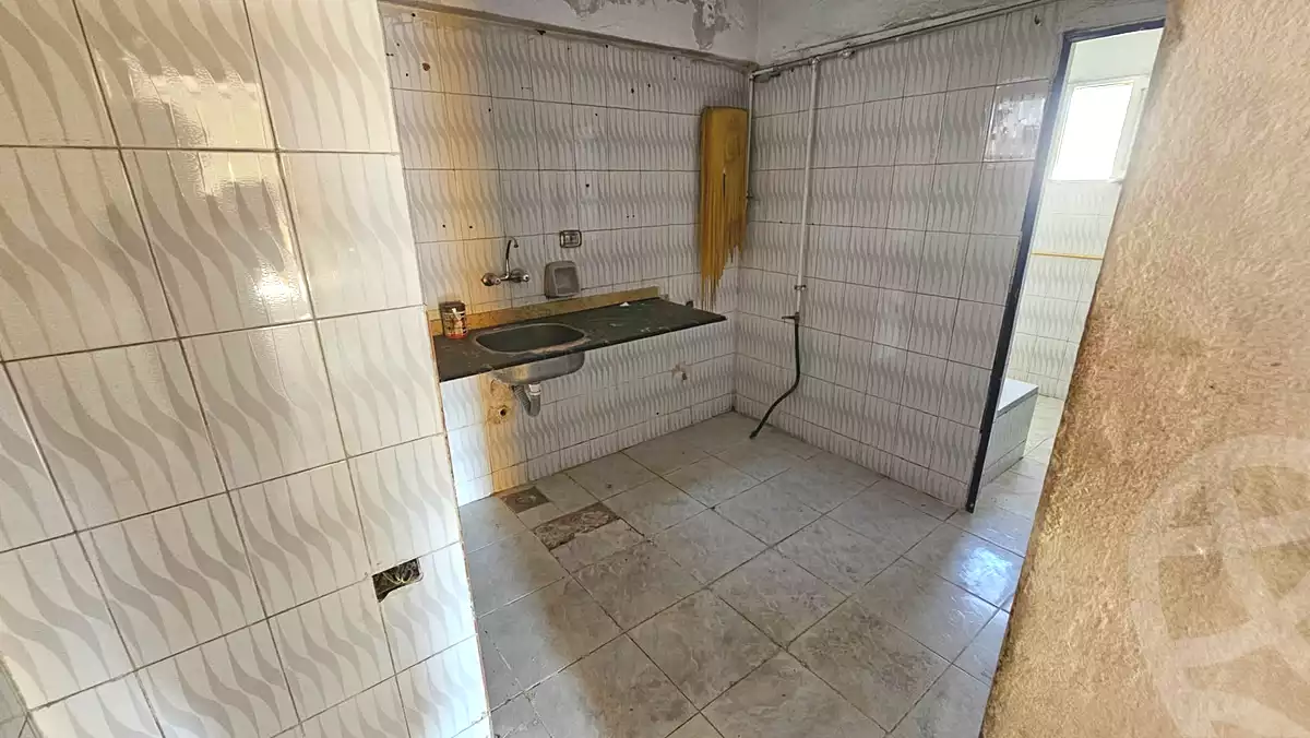https://aqarmap.com.eg/ar/listing/7318832-for-sale-alexandria-al-agamy-el-daresa-st
