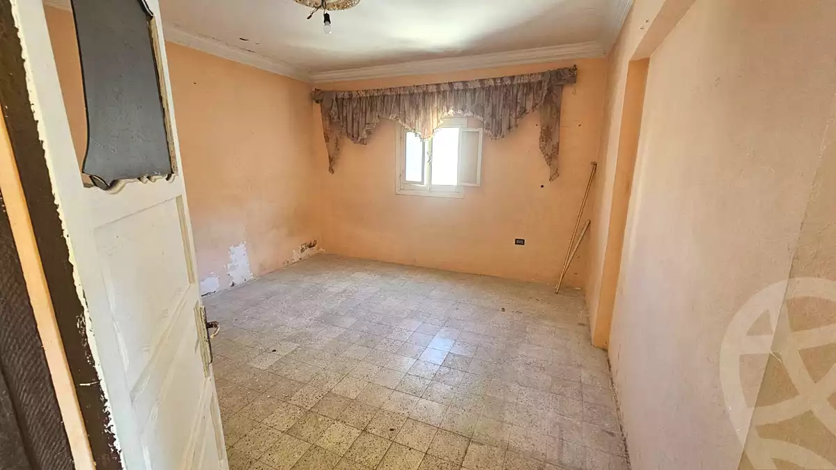 https://aqarmap.com.eg/ar/listing/7318832-for-sale-alexandria-al-agamy-el-daresa-st
