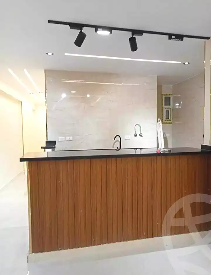 https://aqarmap.com.eg/ar/listing/7318861-for-sale-alexandria-sydy-bshr-sydy-bshr-bhry
