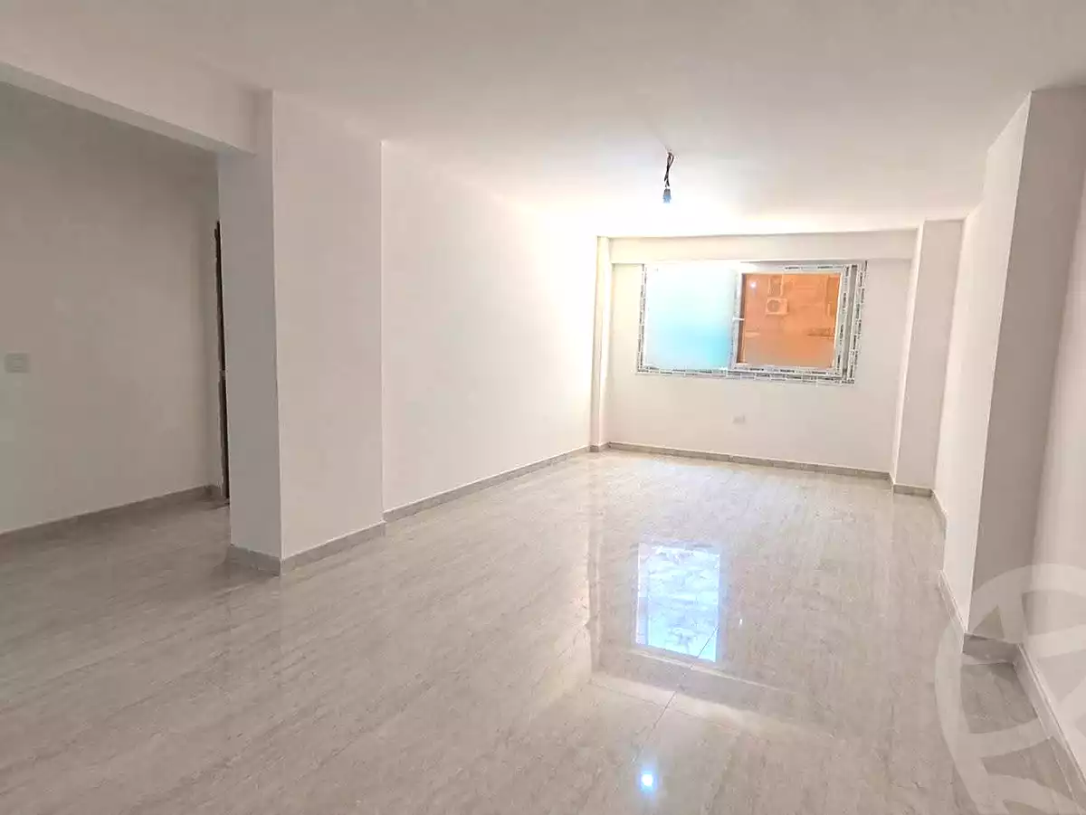 https://aqarmap.com.eg/ar/listing/7319499-for-sale-alexandria-sydy-bshr-sydy-bshr-bhry-shr-khld-bn-lwlyd