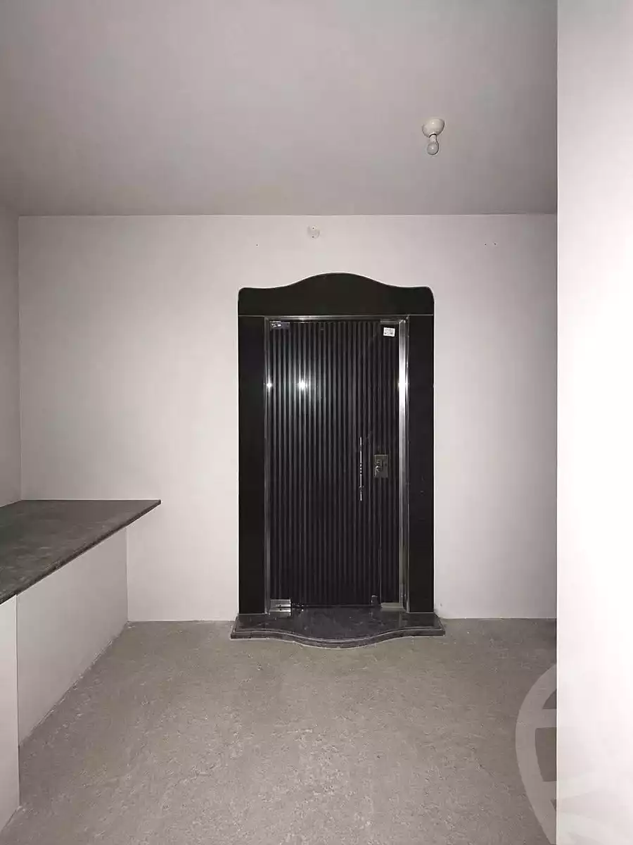 https://aqarmap.com.eg/en/listing/7319511-for-sale-alexandria-moharram-bey-kanal-al-mahmoudeya-al-bahri-st