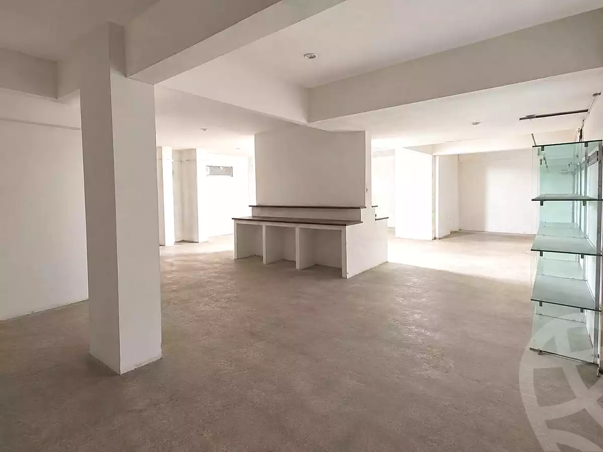 https://aqarmap.com.eg/en/listing/7319511-for-sale-alexandria-moharram-bey-kanal-al-mahmoudeya-al-bahri-st
