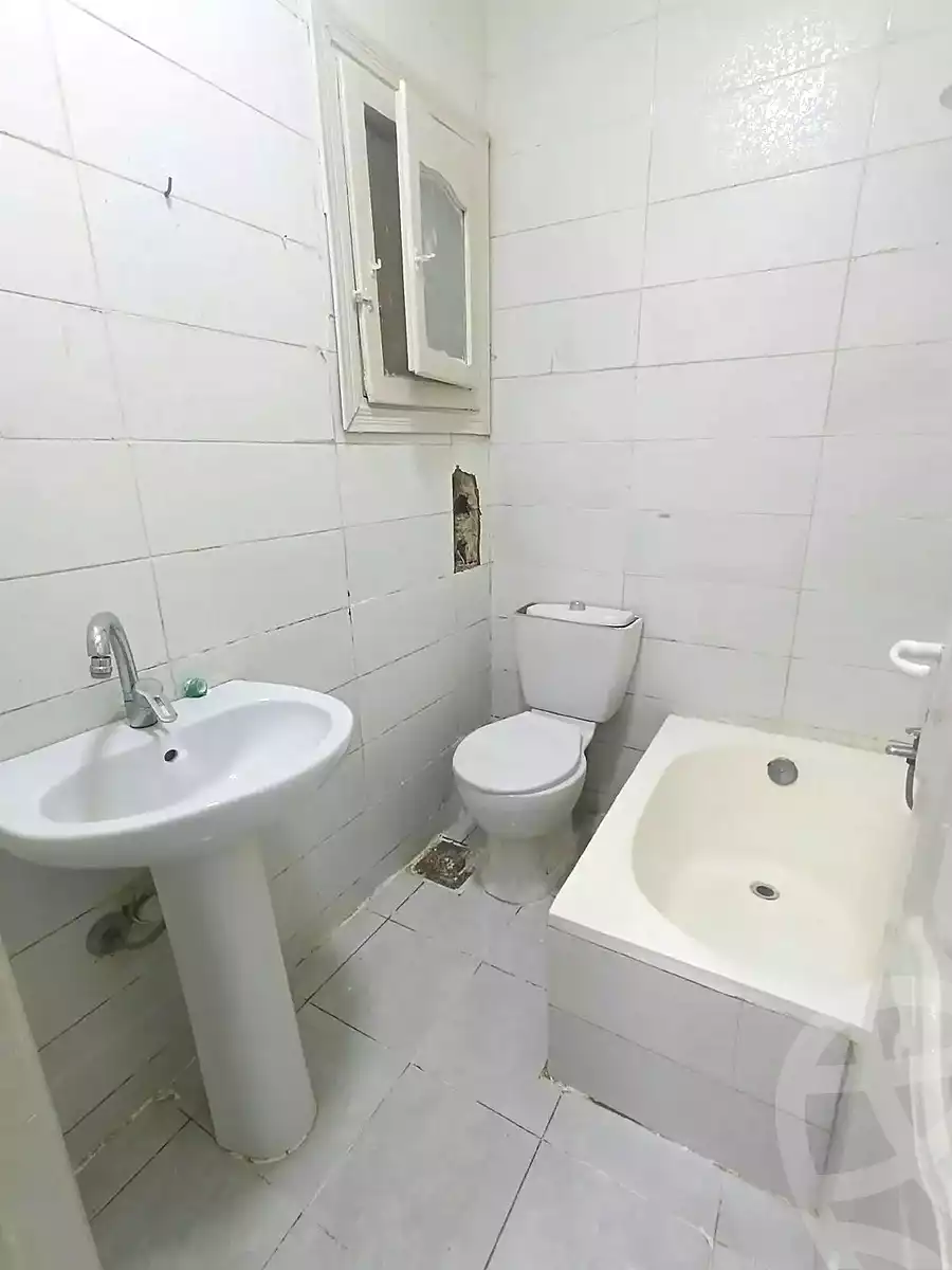 https://aqarmap.com.eg/en/listing/7319653-for-sale-alexandria-al-agamy-shataa-el-nakheel