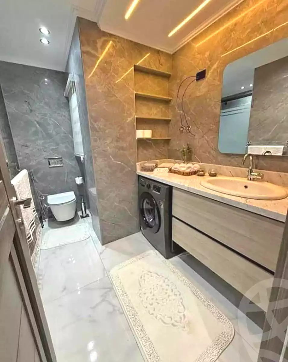 https://aqarmap.com.eg/ar/listing/7319779-for-sale-cairo-new-cairo-compounds-swan-lake-the-phoenix-hassan-allam