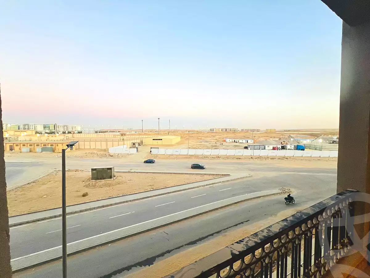 https://aqarmap.com.eg/ar/listing/7320268-for-sale-cairo-new-cairo-6th-settlement-compounds-home-residence-home-town