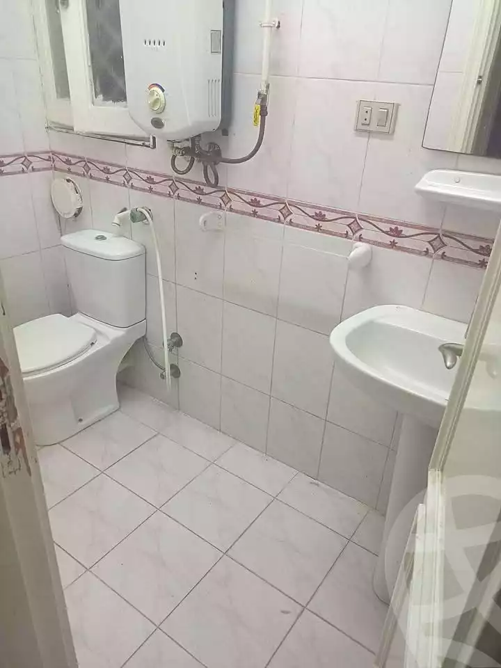 https://aqarmap.com.eg/en/listing/7320449-for-sale-alexandria-sydy-bshr-sydy-bshr-bhry-gamal-abd-el-nasir-st