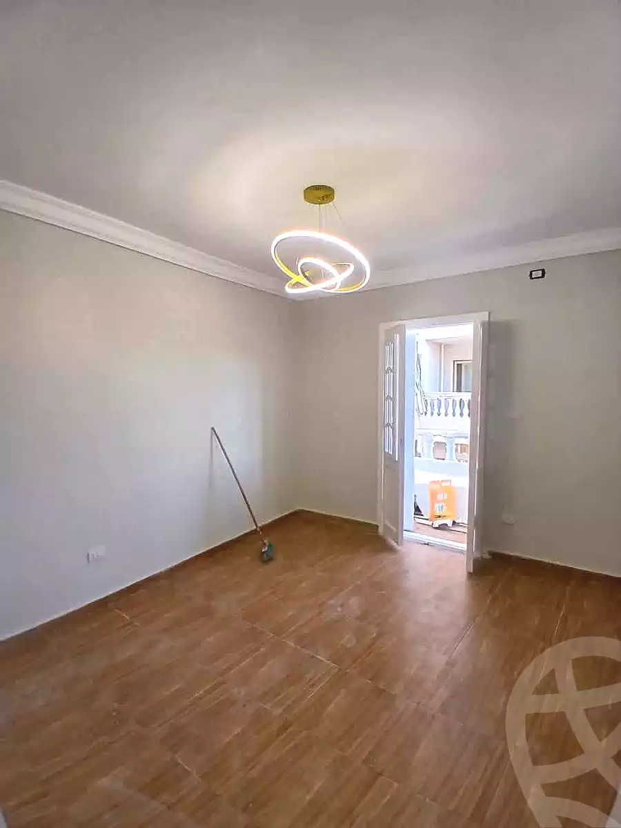 https://aqarmap.com.eg/ar/listing/7320493-for-sale-alexandria-al-agamy-lbytsh-el-zohour-st