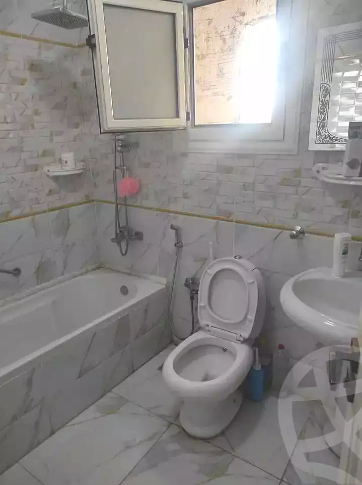 https://aqarmap.com.eg/ar/listing/7320891-for-sale-alexandria-al-agamy-lbytsh-kafr-el-agamy-st