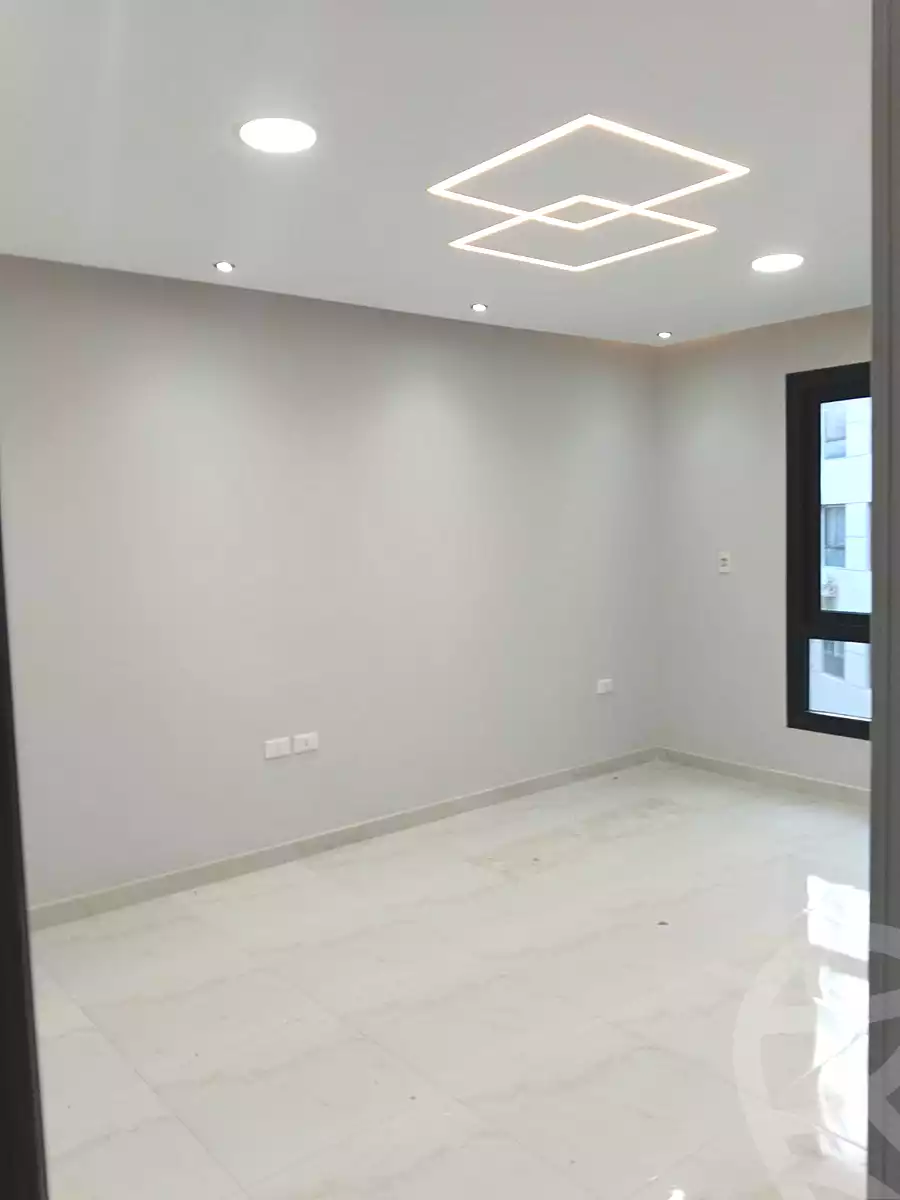 https://aqarmap.com.eg/en/listing/7320921-for-rent-cairo-el-maadi-compounds-rayhanah-plaza