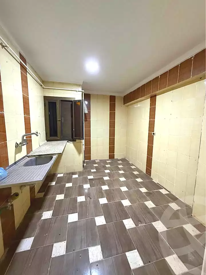 https://aqarmap.com.eg/ar/listing/7321145-for-sale-alexandria-el-mandara-alex-el-mandara-bahri-sidi-kamal-st