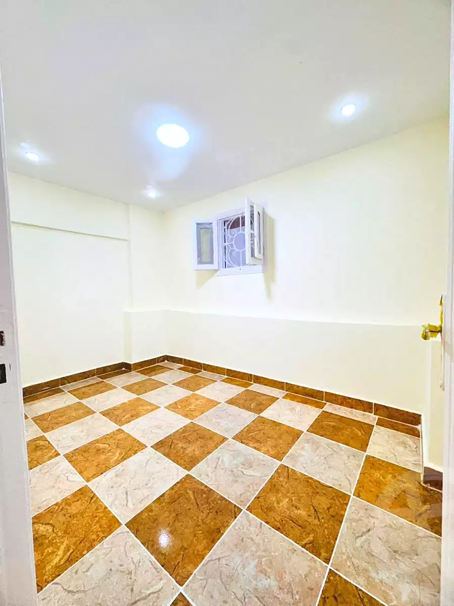 https://aqarmap.com.eg/en/listing/7321141-for-sale-alexandria-al-agamy-shataa-el-nakheel