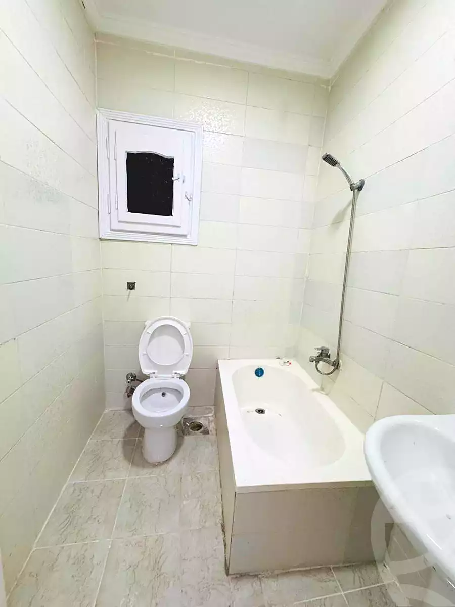https://aqarmap.com.eg/ar/listing/7321285-for-sale-alexandria-al-agamy-shataa-el-nakheel