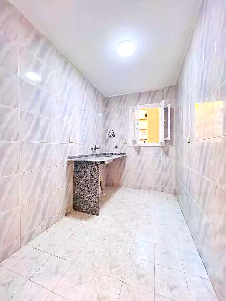 https://aqarmap.com.eg/ar/listing/7321290-for-sale-alexandria-al-agamy-shataa-el-nakheel