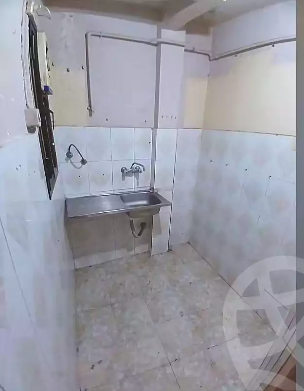 https://aqarmap.com.eg/ar/listing/7321751-for-sale-alexandria-lsywf-el-seyouf-bahri-branched-from-ali-hipa-st