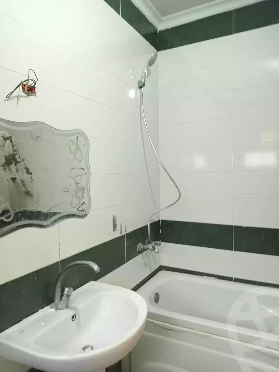 https://aqarmap.com.eg/ar/listing/7321947-for-rent-cairo-6th-of-october-el-ahyaa-neighborhood-4th-neighbourhood-2