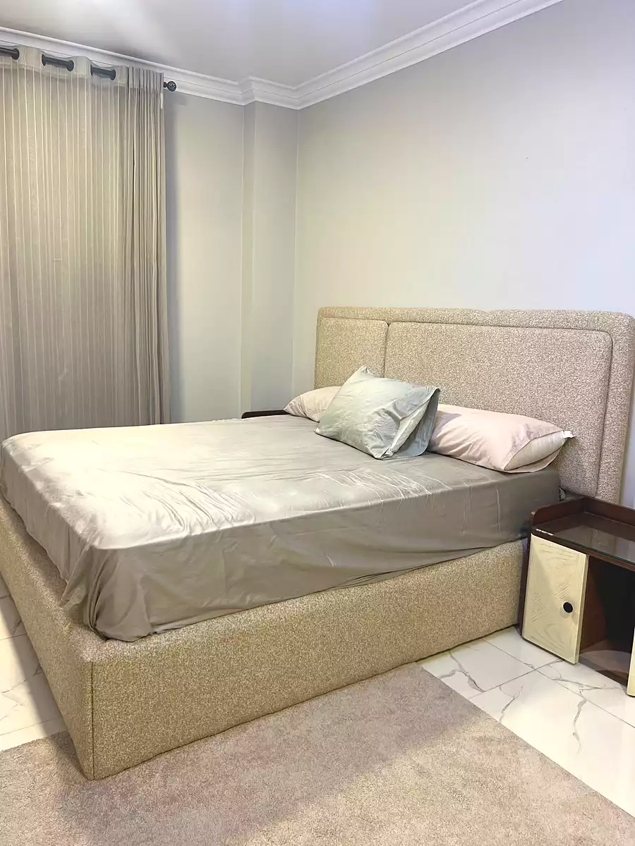 https://aqarmap.com.eg/ar/listing/7321962-for-rent-cairo-el-sheikh-zayed-city-el-hay-el-hady-ashaer-area-2-street-10