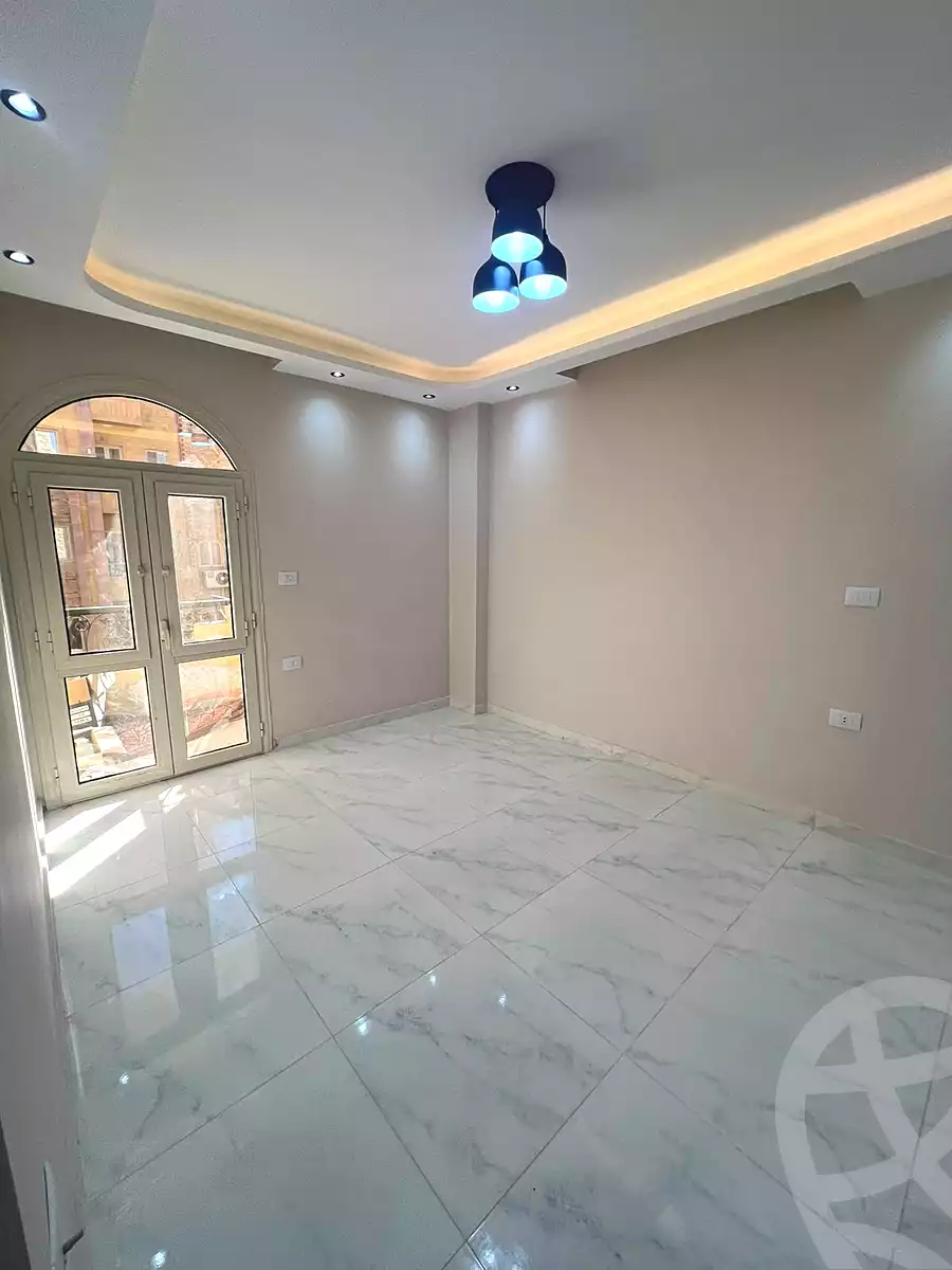 https://aqarmap.com.eg/ar/listing/7322038-for-sale-cairo-6th-of-october-el-ahyaa-neighborhood-3rd-al-hay-al-thalith-st