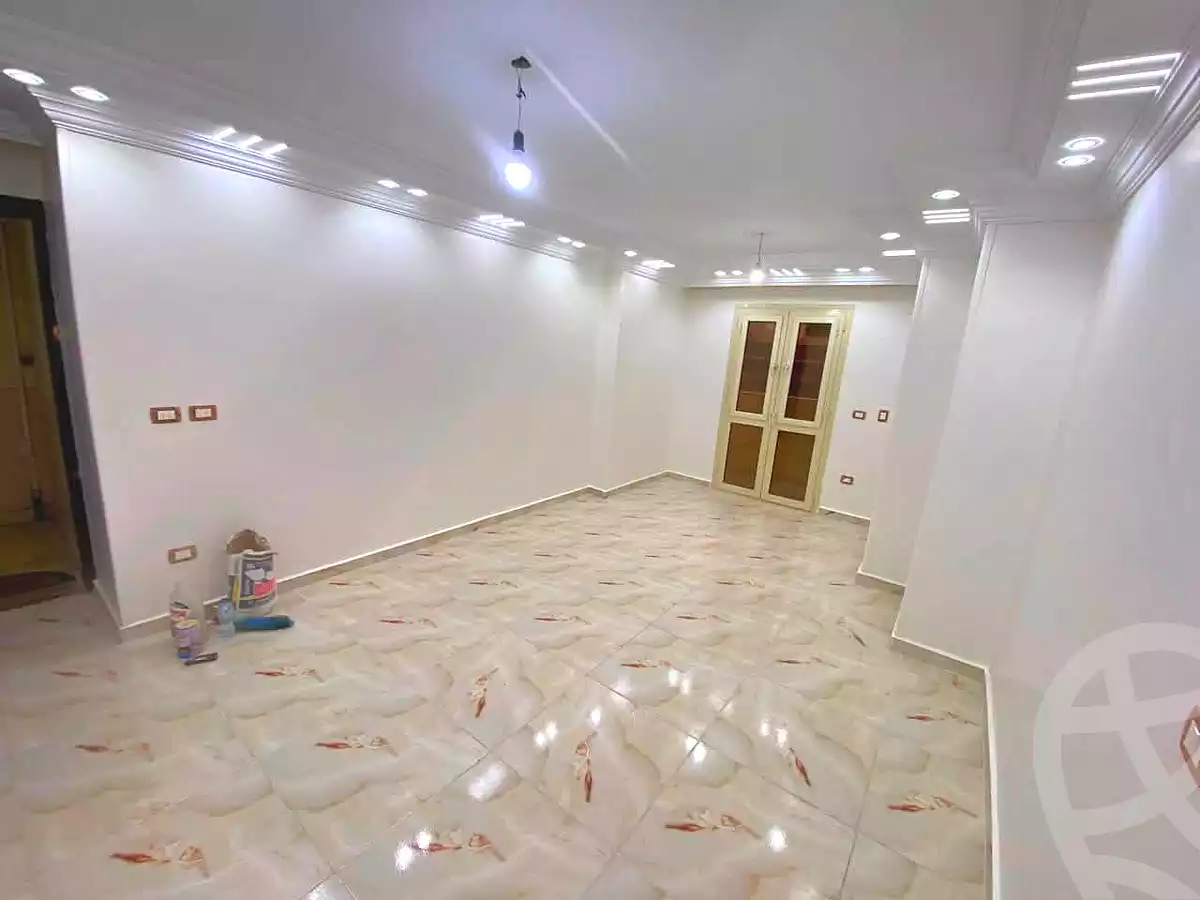 https://aqarmap.com.eg/en/listing/7322217-for-sale-alexandria-camp-cesar