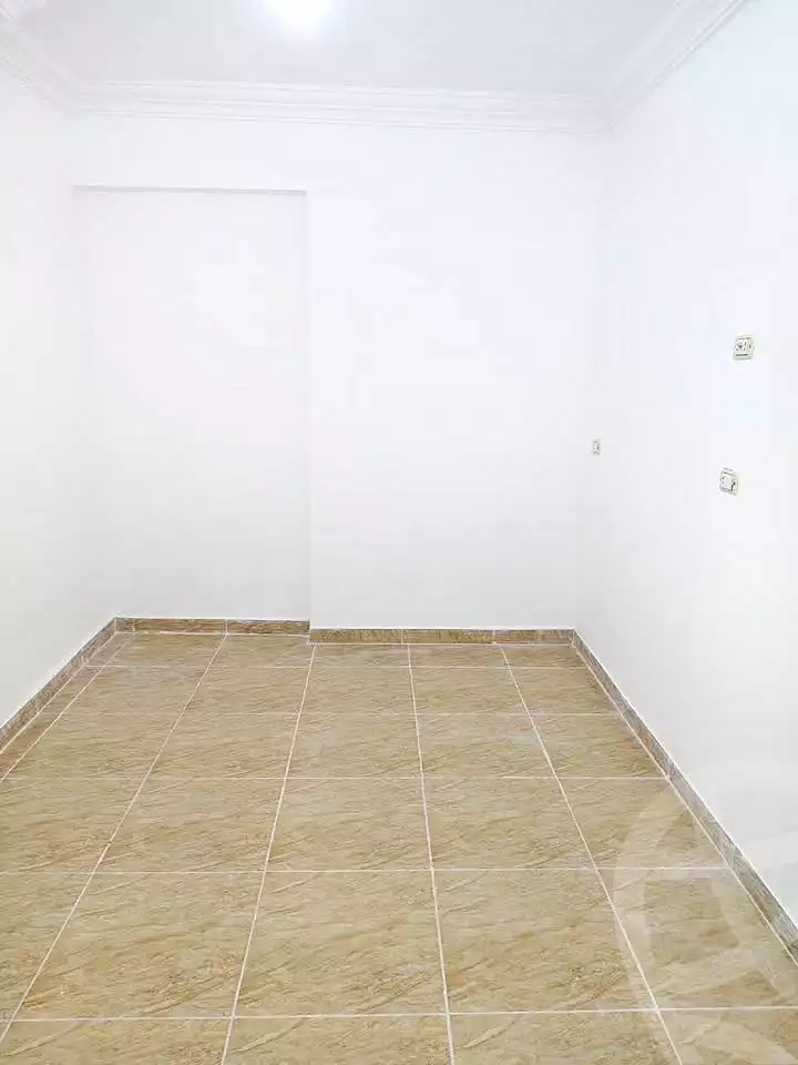 https://aqarmap.com.eg/en/listing/7322481-for-sale-alexandria-miami-street-56