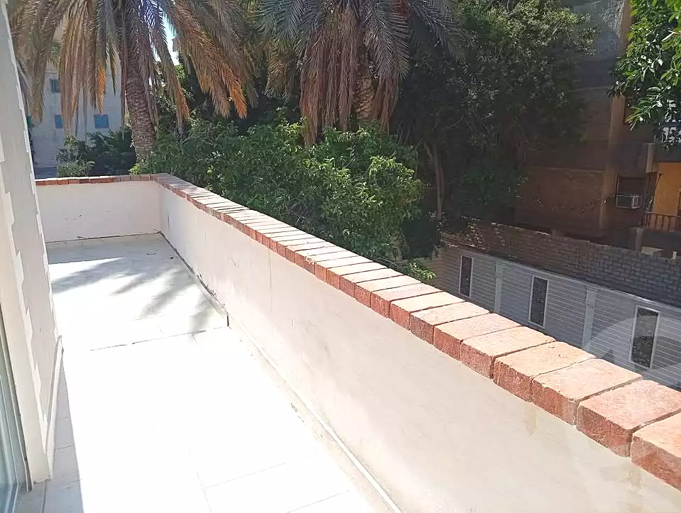 https://aqarmap.com.eg/ar/listing/7322486-for-rent-alexandria-al-agamy-bw-ywsf