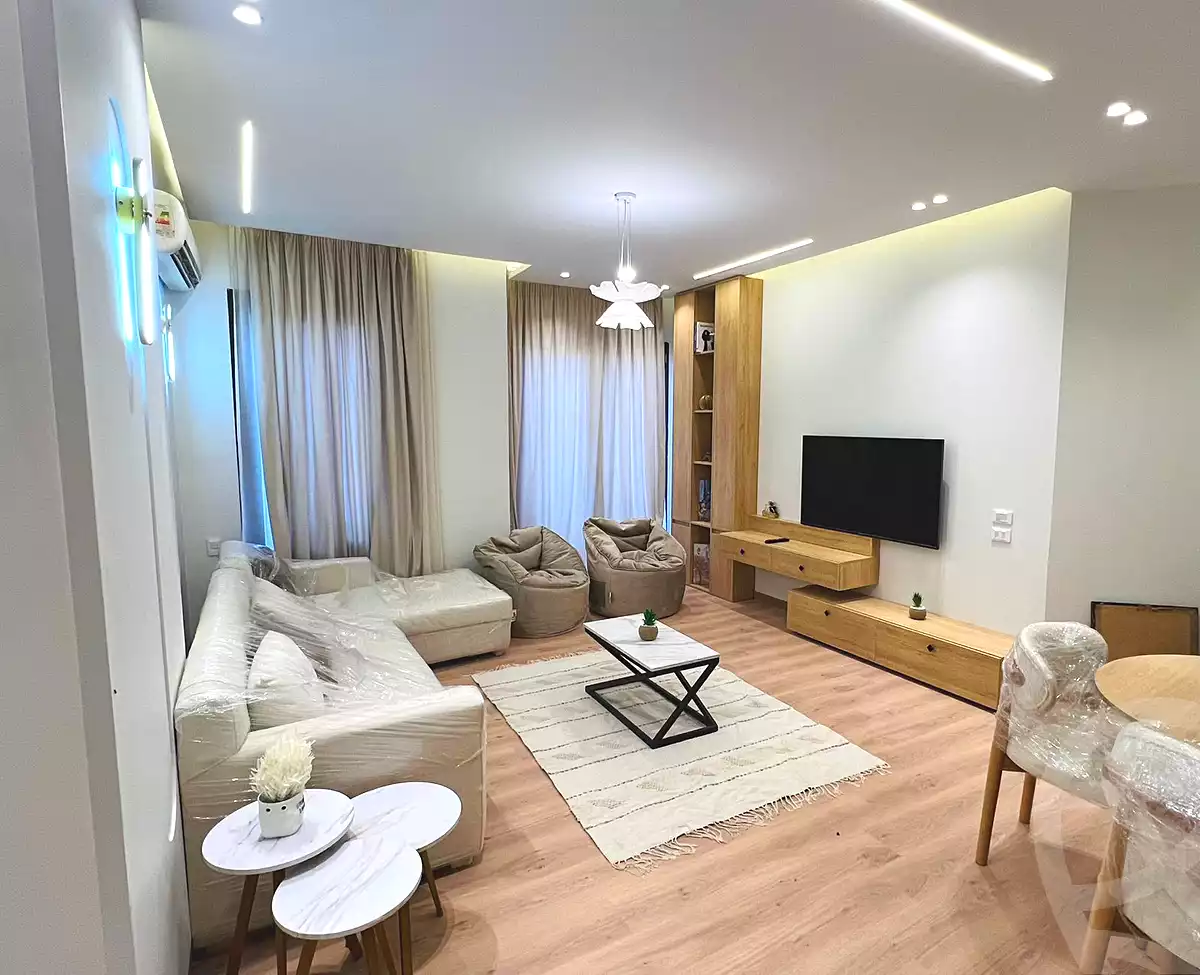 https://aqarmap.com.eg/en/listing/7322506-for-rent-cairo-el-sheikh-zayed-city-compounds-beverly-hills