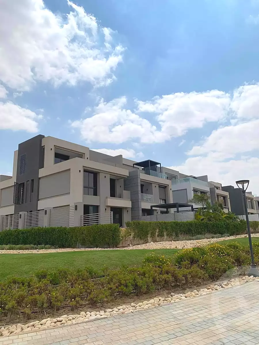 https://aqarmap.com.eg/ar/listing/7322324-for-sale-cairo-new-administrative-capital-r4-la-vista-city