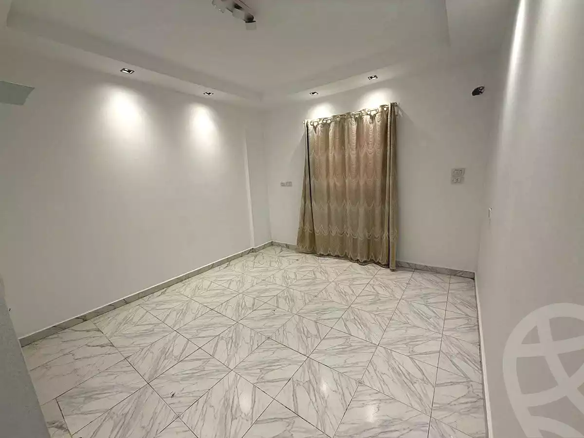 https://aqarmap.com.eg/ar/listing/7322517-for-sale-cairo-helwan-mohamed-sayed-ahmed-st