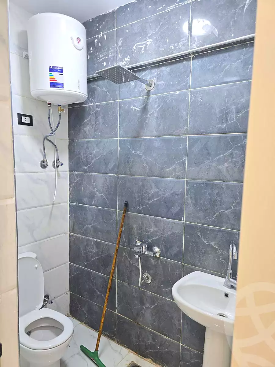 https://aqarmap.com.eg/ar/listing/7322565-for-rent-cairo-6th-of-october-el-ahyaa-neighborhood-1st-sixth-neighborhood