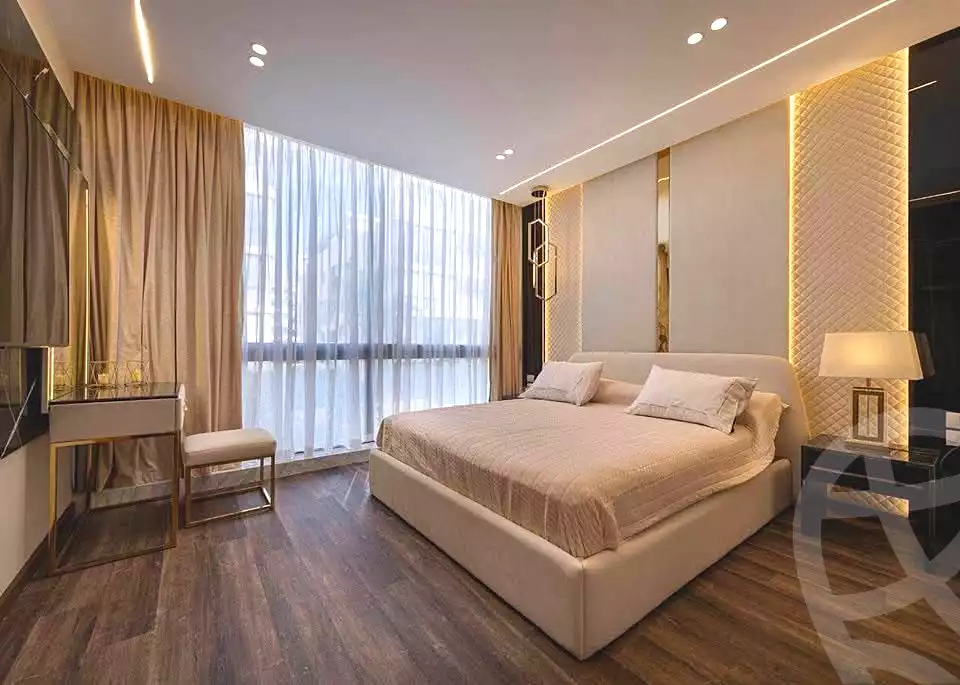 https://aqarmap.com.eg/ar/listing/7322693-for-sale-cairo-new-cairo-compounds-el-patio-oro