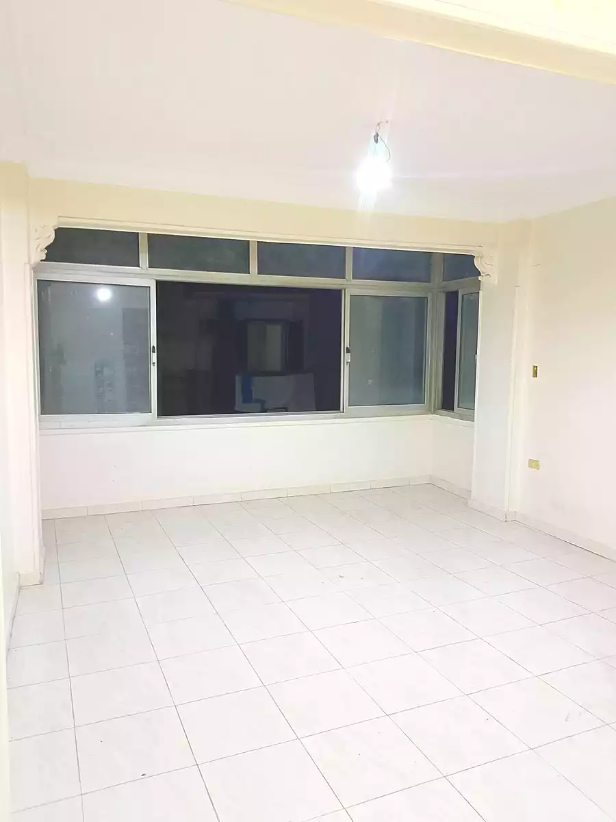 https://aqarmap.com.eg/ar/listing/7322929-for-sale-cairo-ain-shams-ain-shams-el-sharkia-afifi-effat-st