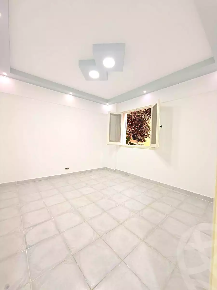 https://aqarmap.com.eg/ar/listing/7323532-for-sale-alexandria-al-agamy-shataa-el-nakheel