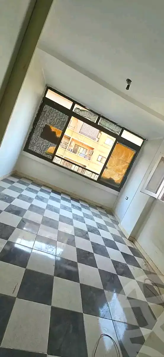 https://aqarmap.com.eg/ar/listing/7323685-for-rent-cairo-helwan-helwan-el-sharkeya-mostafa-safwat-st