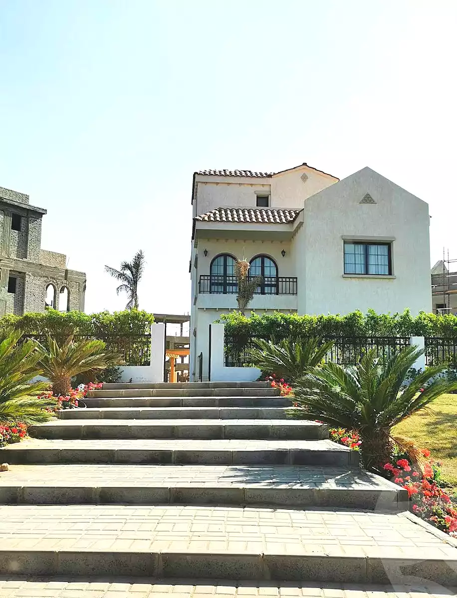 https://aqarmap.com.eg/en/listing/7323713-for-sale-cairo-new-administrative-capital-r7-celia-mntq-l-mrt-1