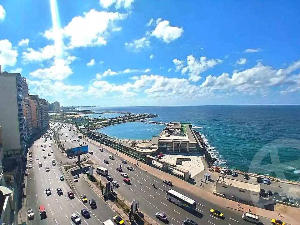 https://aqarmap.com.eg/ar/listing/7323747-for-sale-alexandria-lauran-el-gaish-rd