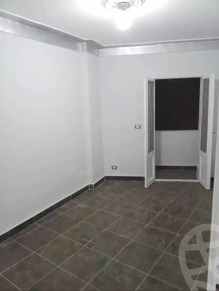 https://aqarmap.com.eg/en/listing/7324362-for-sale-alexandria-al-agamy-el-hanouvel