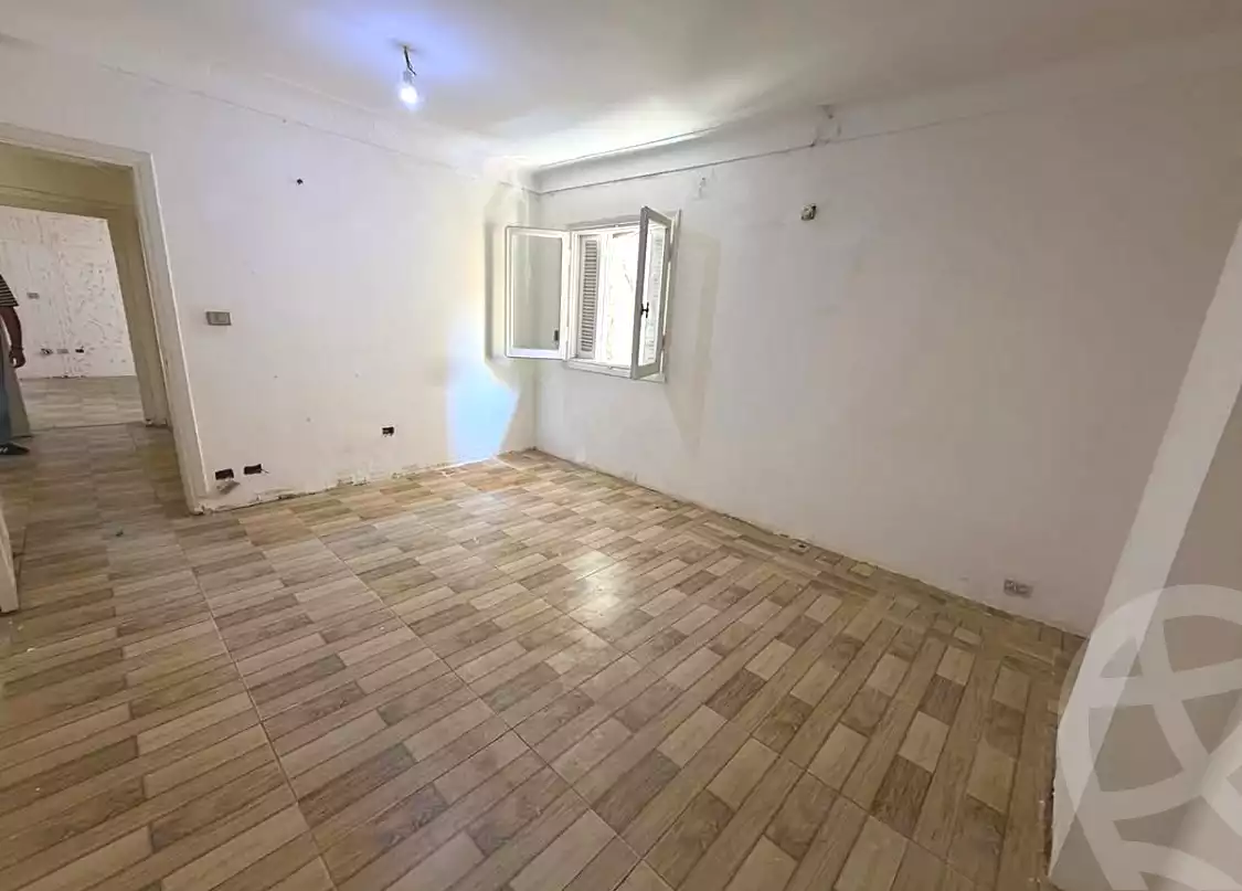 https://aqarmap.com.eg/ar/listing/7325147-for-sale-alexandria-lauran
