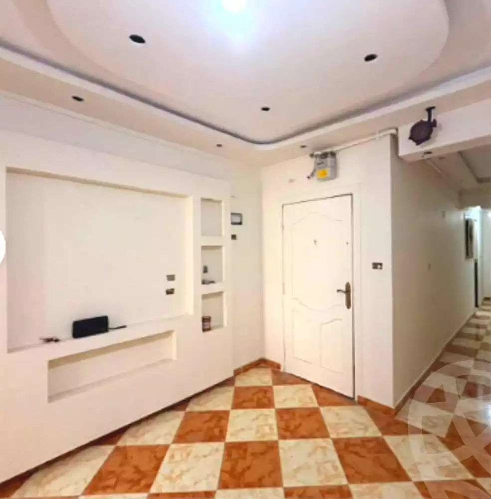https://aqarmap.com.eg/ar/listing/7325459-for-sale-alexandria-el-asafra-l-sfr-bhry
