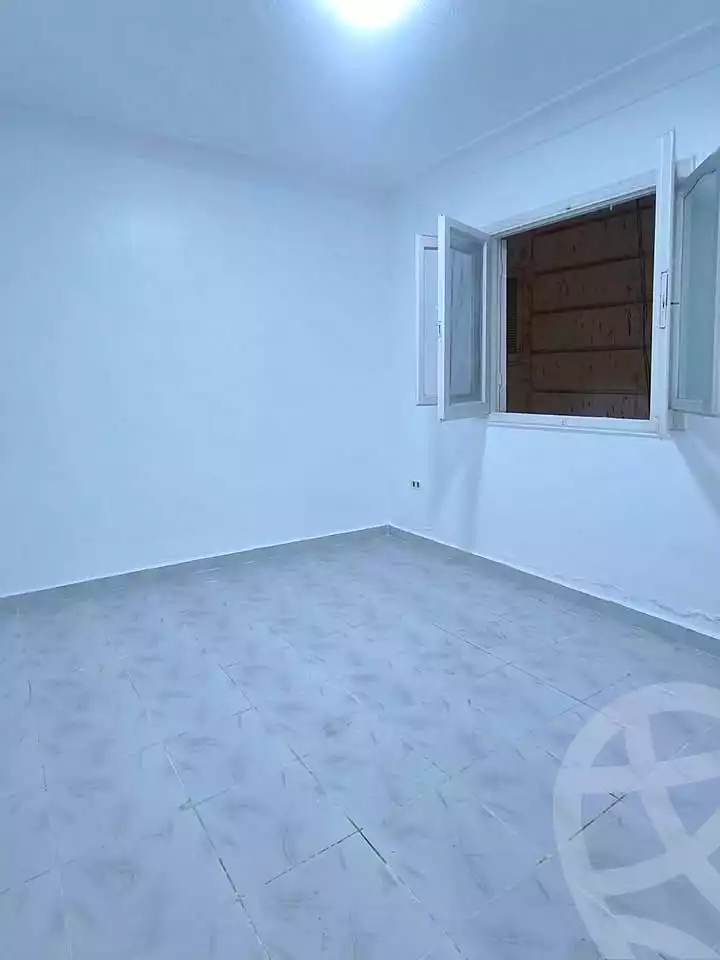 https://aqarmap.com.eg/ar/listing/7325468-for-sale-alexandria-al-agamy-shataa-el-nakheel