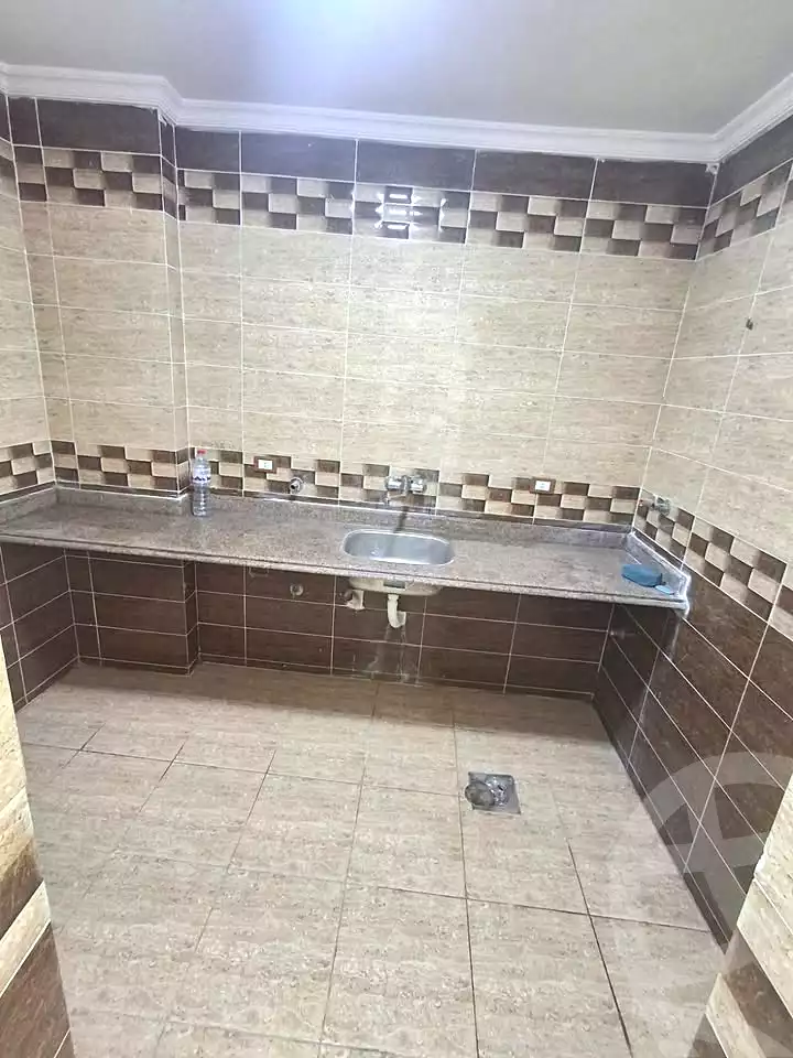 https://aqarmap.com.eg/en/listing/7325776-for-sale-alexandria-el-asafra-l-sfr-bhry-el-geish-rd