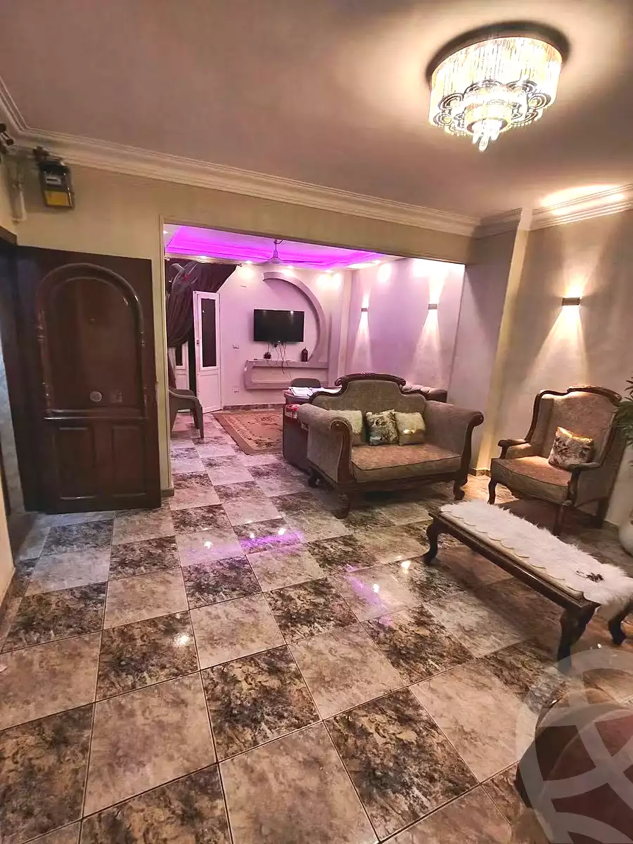 https://aqarmap.com.eg/en/listing/7325823-for-sale-cairo-helwan-hadayek-helwan-nile-corniche-st