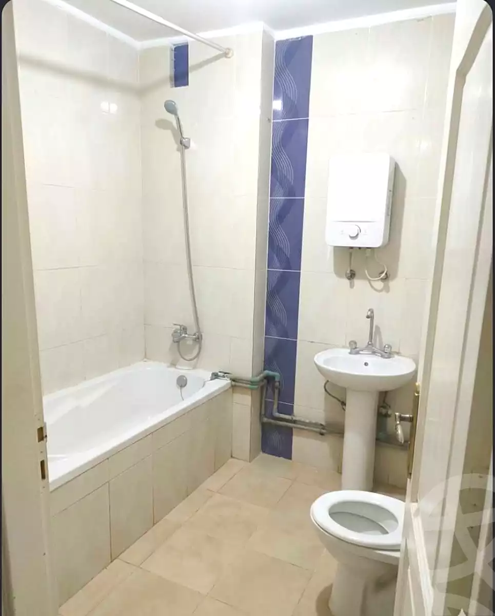 https://aqarmap.com.eg/en/listing/7325941-for-sale-cairo-ain-shams-alf-maskn