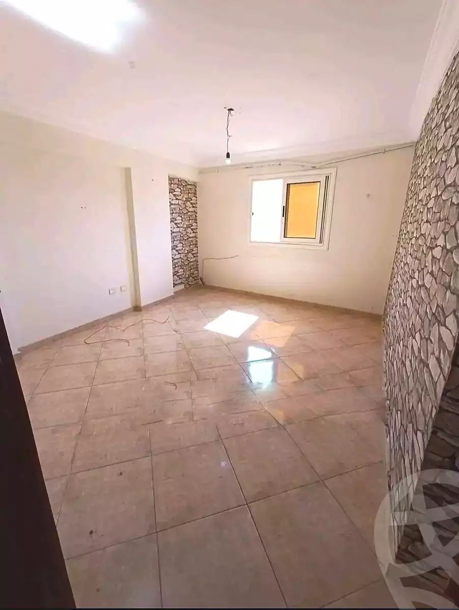 https://aqarmap.com.eg/ar/listing/7326460-for-sale-alexandria-sydy-bshr-sydy-bshr-bhry-gamal-abd-el-nasir-st